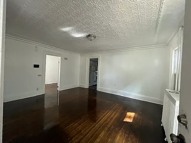4 bed, 1727 sqft, $1,800 — Photo 4