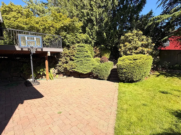 17420 NE 11th St — Photo 26