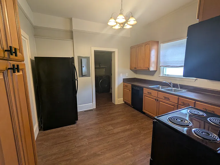 209B S Greenwood St — Photo 7