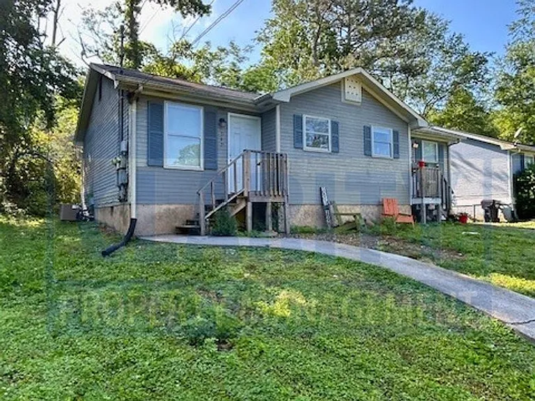 330-342 Tn Nursery Rd — Photo 2