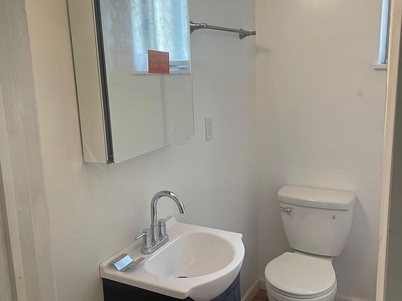 5th image of 621 McKean St #2