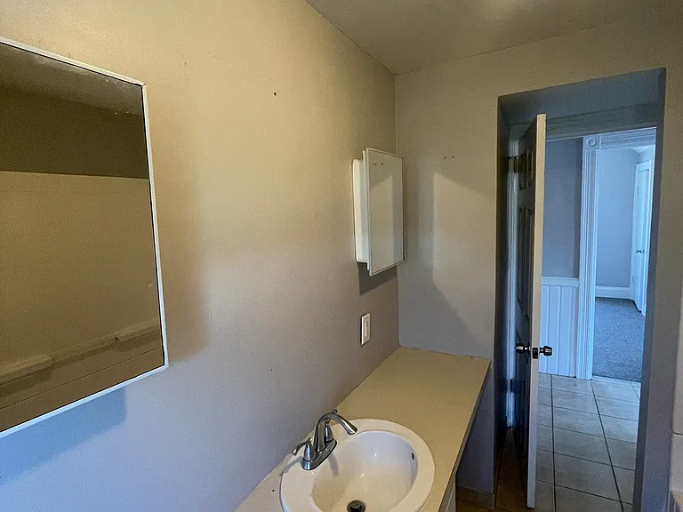 145 River Ave #3 — Photo 6