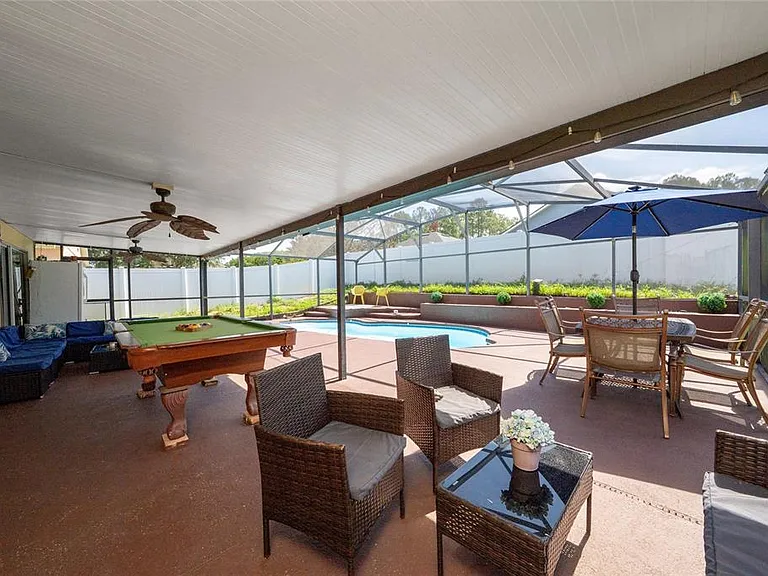 316 Westscott Dr — Photo 23