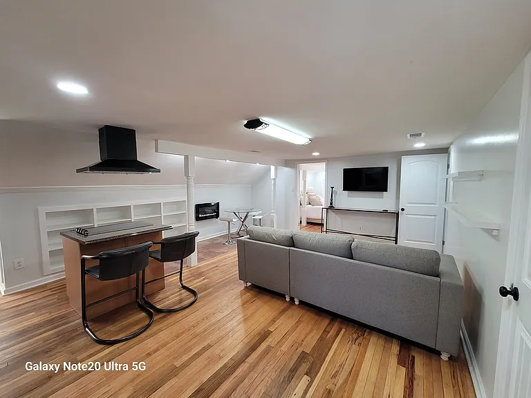 2137 Madison Ave #2137 MADISON AVE — Photo 9