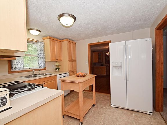 4th image of 57862 Frances Ave