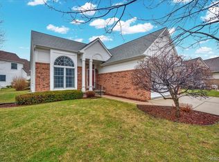 634 Eastway Cir, Lapeer, MI 48446