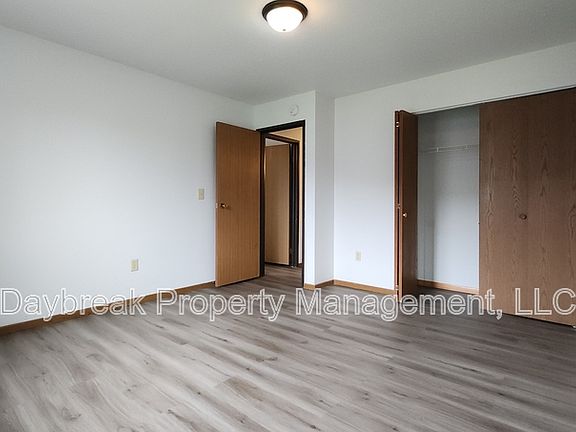 3rd image of 1202 34th Ave S APT 204