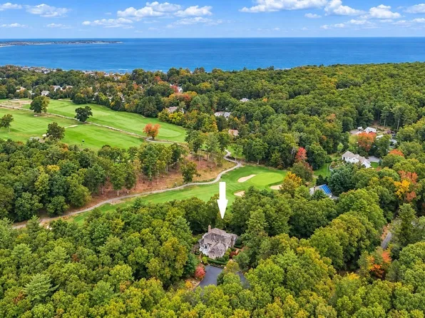 7 Hibiscus Ln, Plymouth, MA 02360