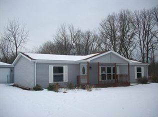 386 Dearborn St, Hobart, IN 46342