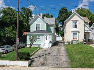 410 Addison St, Elgin, IL 60120