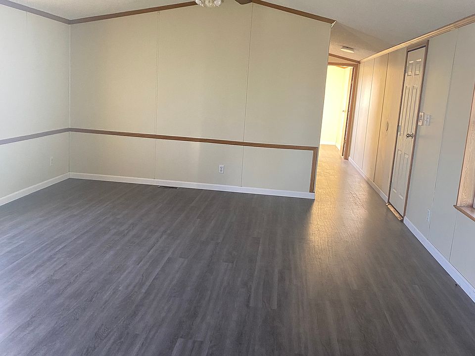 2nd image of 624 N Charles St