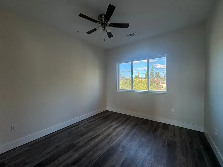 22390 Salwan Pl — Photo 15