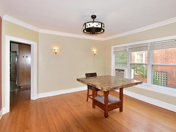 3rd image of 5241 N Sawyer Ave #2
