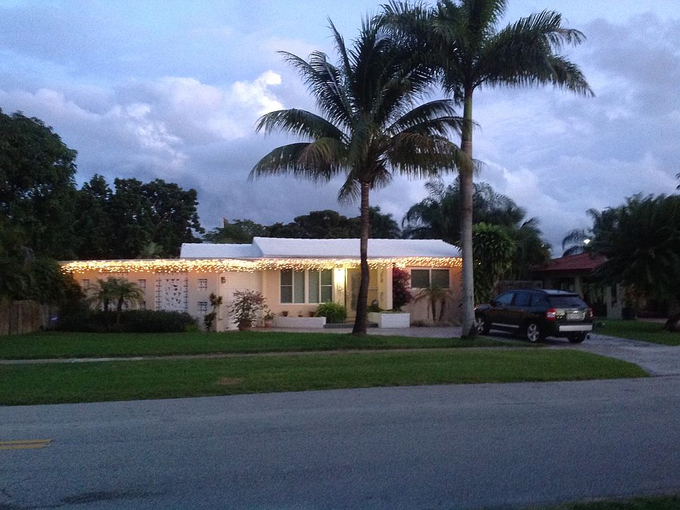 1st image of 817 N 31st Ave