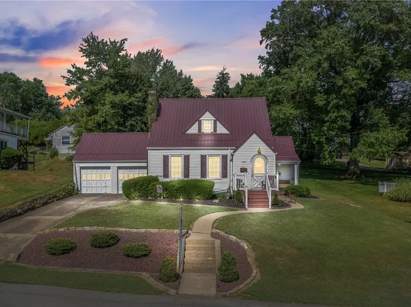 826 W Grant St, Houston, PA 15342