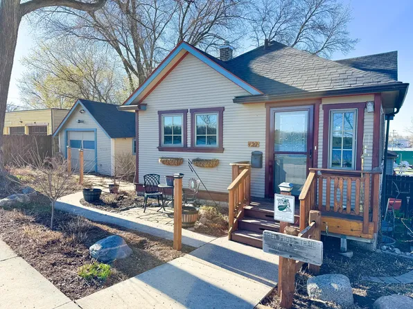 127 S Lakeside Dr, Fergus Falls, MN 56537