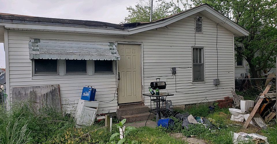 2nd image of 623 E Kathleen St