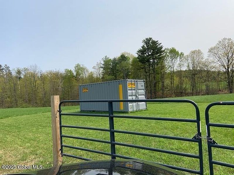4th image of 176 Elk Inn Road