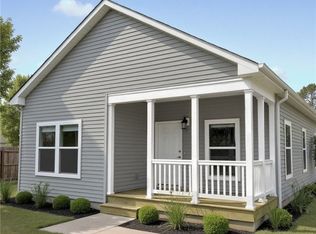 158 Flora Dr, Bedford, OH 44146