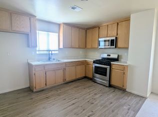 424 Dover Pl APT C, Delano, CA 93215