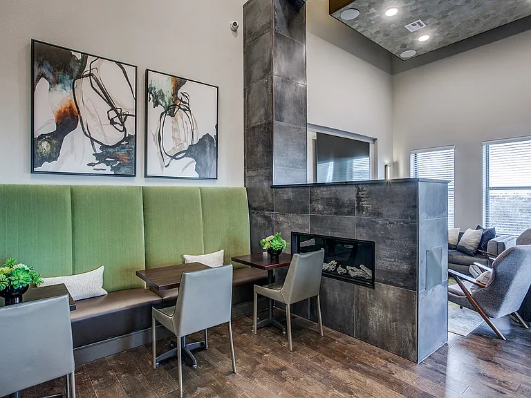 Vantage at Spring Creek — Photo 18