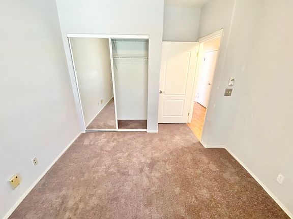 4th image of 1900 N Torrey Pines Dr Unit 216