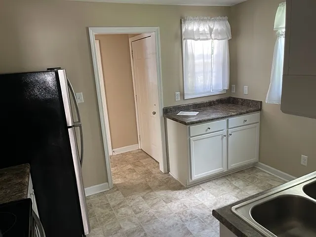 114 Beaufort Dr — Photo 14