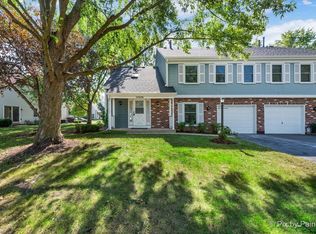 11727 Davey Dr #B, Huntley, IL 60142