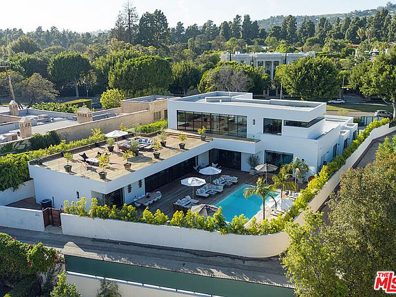2nd image of 9570 Sunset Blvd