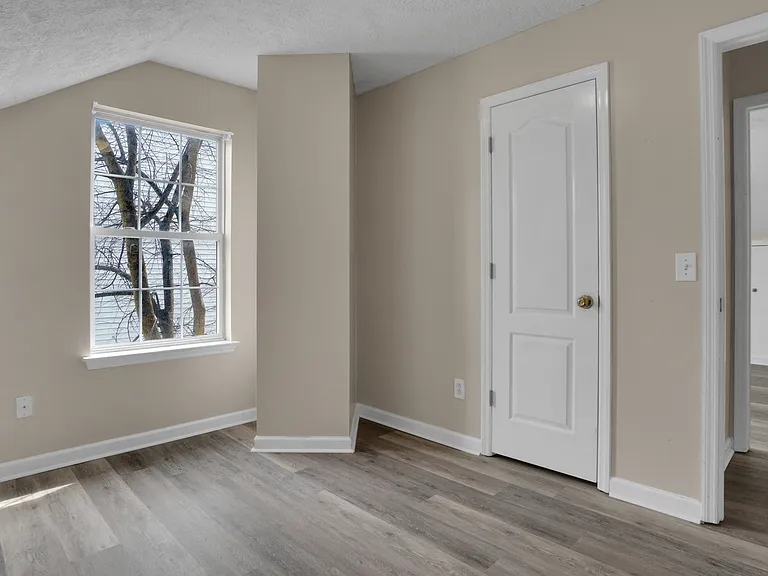1452 Middleborough Ct — Photo 13