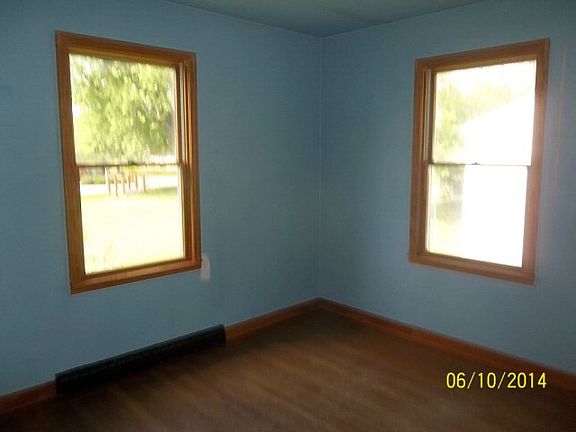 4th image of 136 Kinnamon Ln
