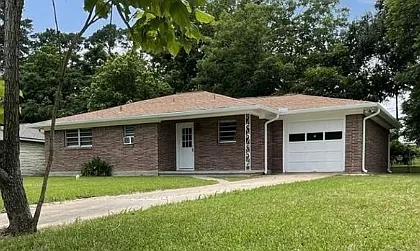 Oak Drive 1004 - 1 — Photo 1