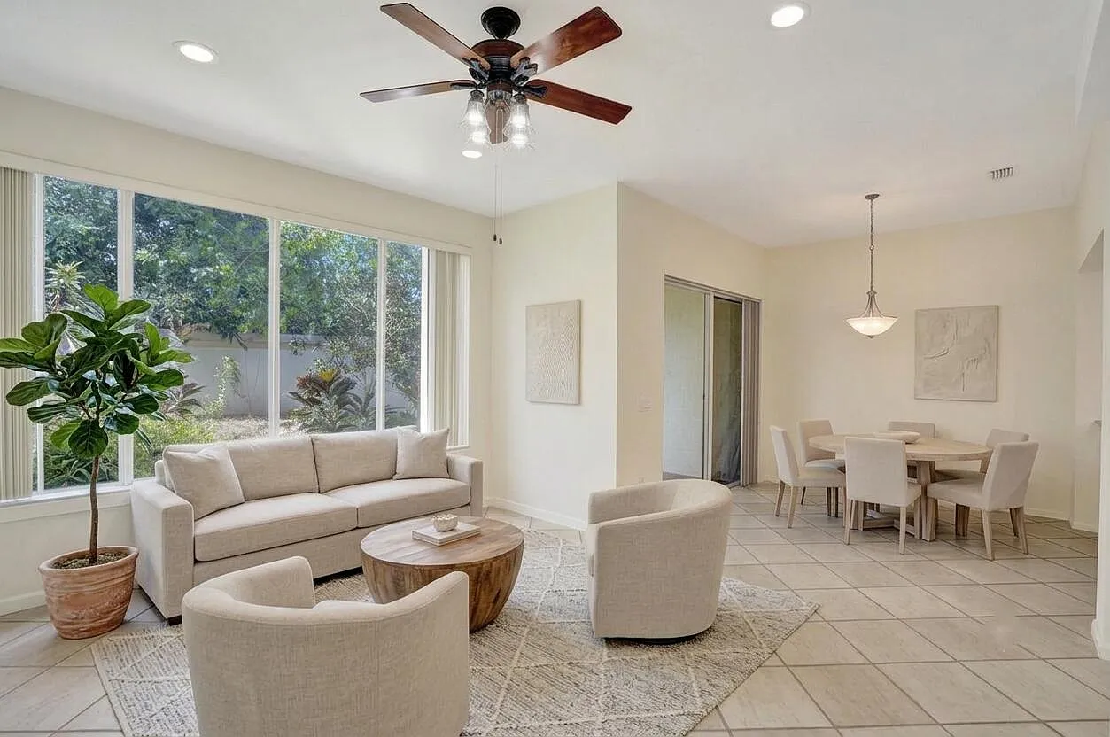 3 bed, 2.5 bath, 1842 sqft, $3,100 — Photo 1