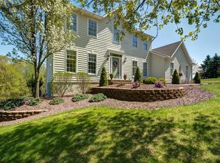 1007 Barnwood Ln, Camillus, NY 13031