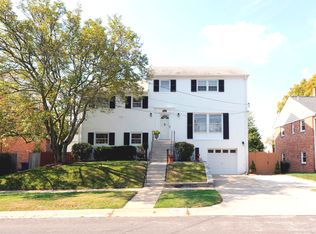 9912 Julliard Dr, Bethesda, MD 20817