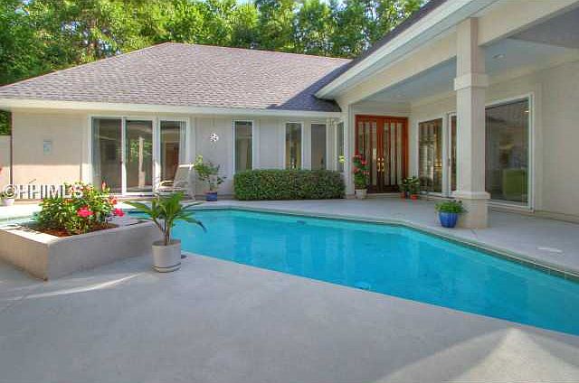 1st image of 33 Sussex Ln