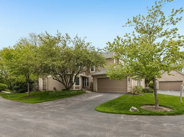 16 Wimbledon Ct, Lincolnshire, IL 60069