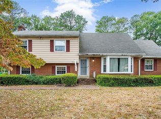 2408 Dolfield Dr, North Chesterfield, VA 23235
