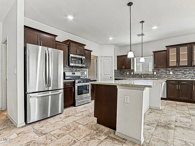 1089 Indigo Sky St — Photo 17