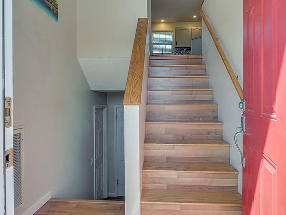 3rd image of 323 Gray Station Rd