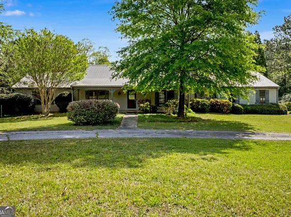 430 Antioch Rd, Fayetteville, GA 30215