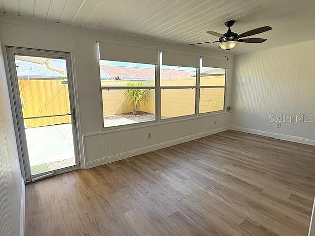 1005 Rickenbacker Dr — Photo 15