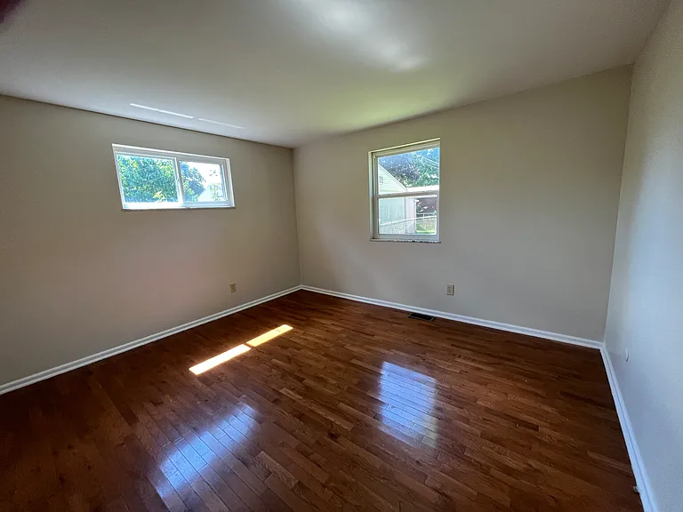Fairglade Apartments — Photo 5