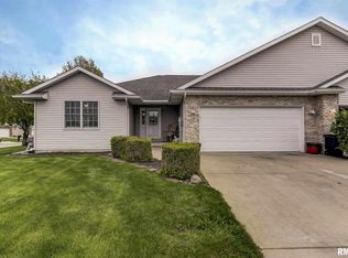 710 Lost Tree Dr, Sherman, IL 62684