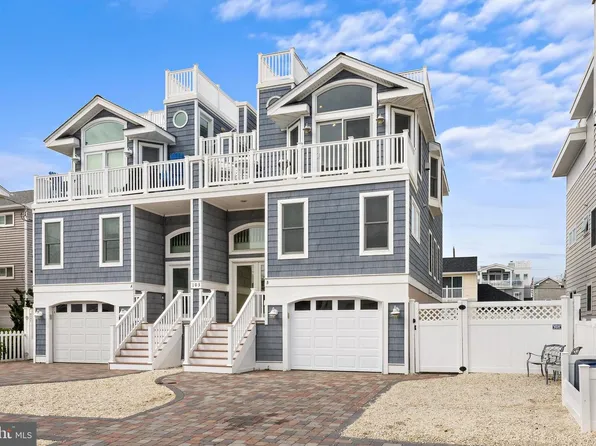 103 E Lillie Ave #B, Brant Beach, NJ 08008