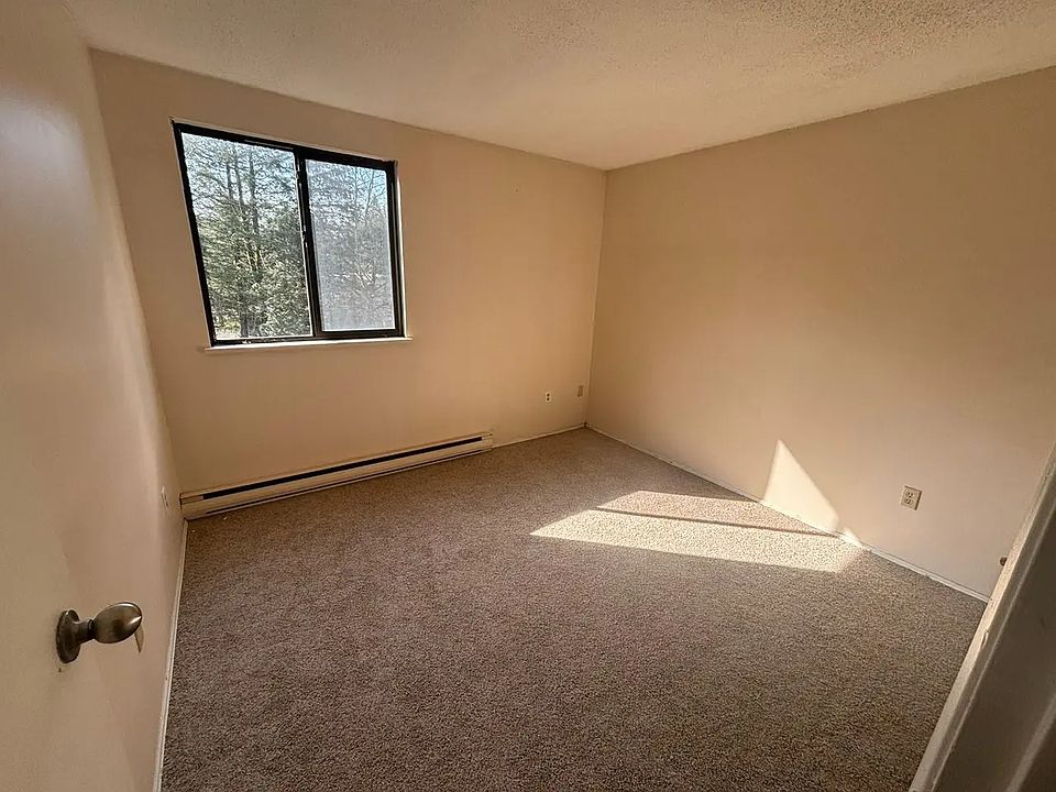 1st image of 9131 Capella Dr #31
