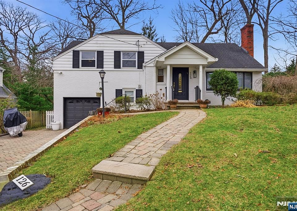 1st image of 126 Sussex Rd