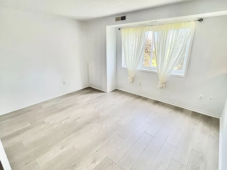 117 Bristol Rd E #45 — Photo 9