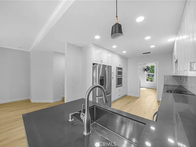 6082 Eaglecrest Dr — Photo 12