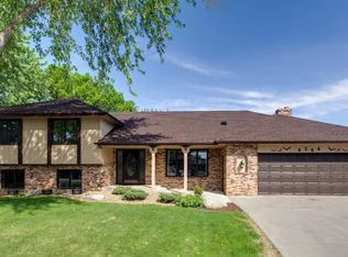 4364 College Heights Cir, Bloomington, MN 55437
